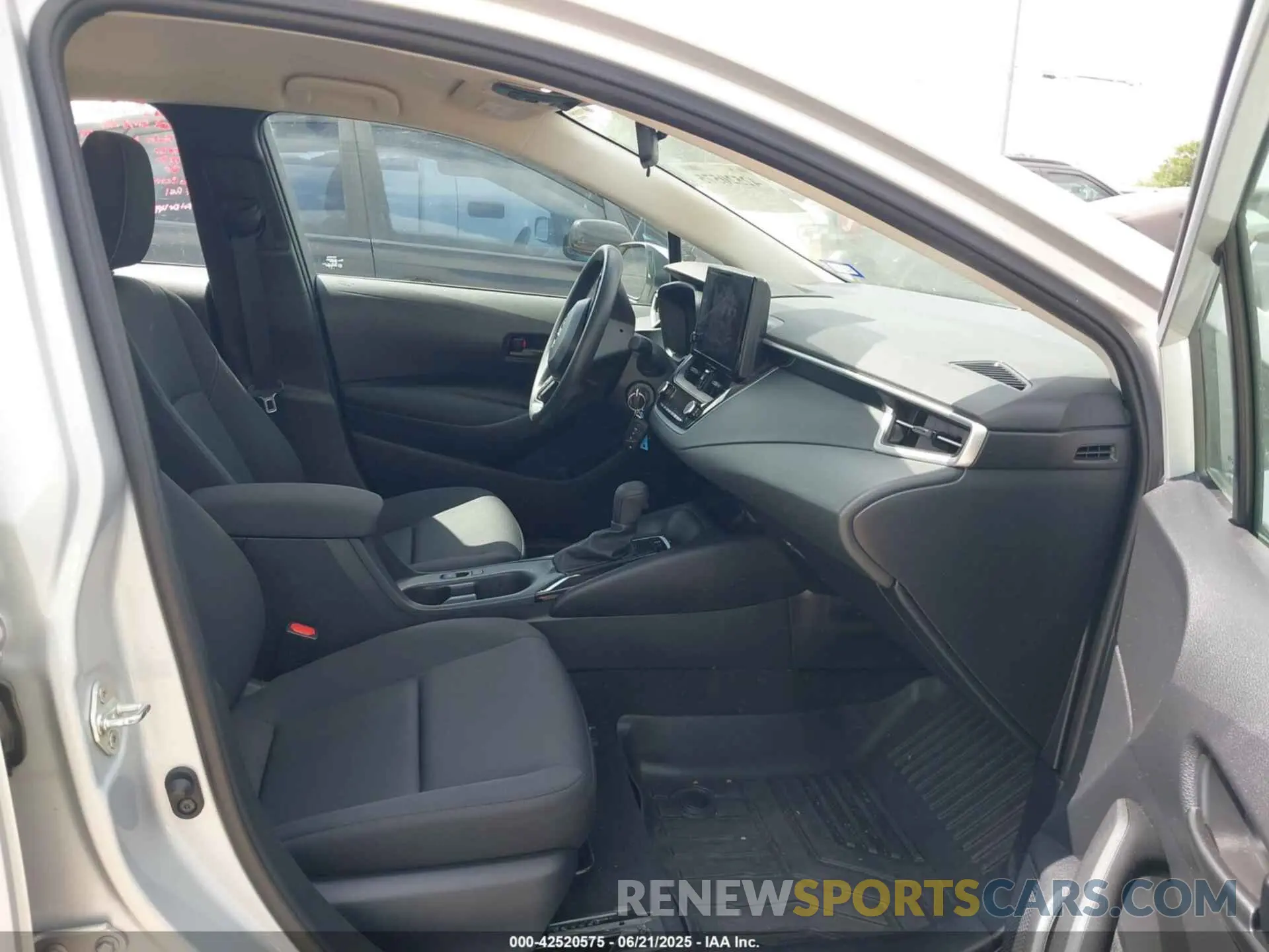 5 Photograph of a damaged car 5YFB4MDE2PP017134 TOYOTA COROLLA 2023