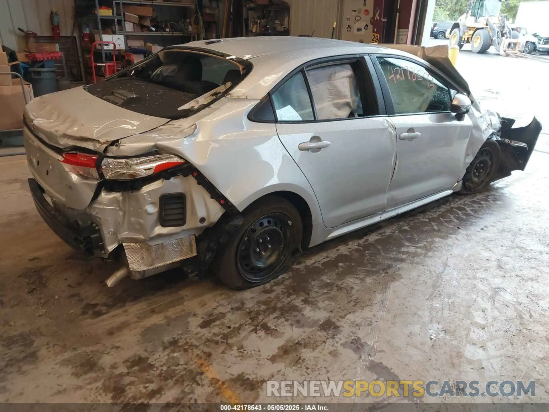 4 Photograph of a damaged car 5YFB4MDE2PP025296 TOYOTA COROLLA 2023