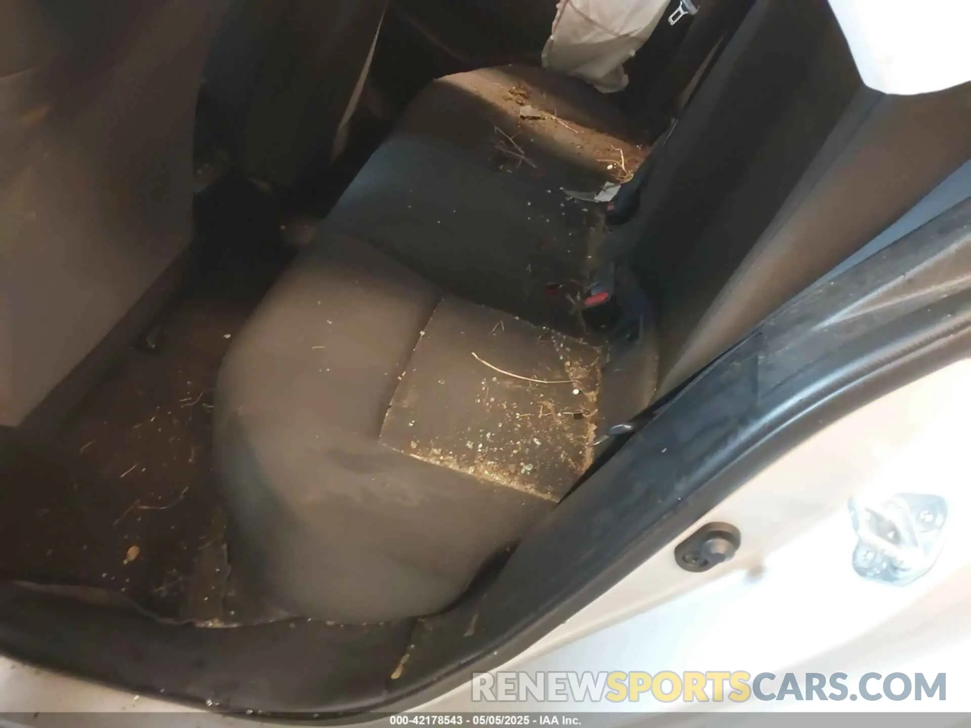 8 Photograph of a damaged car 5YFB4MDE2PP025296 TOYOTA COROLLA 2023