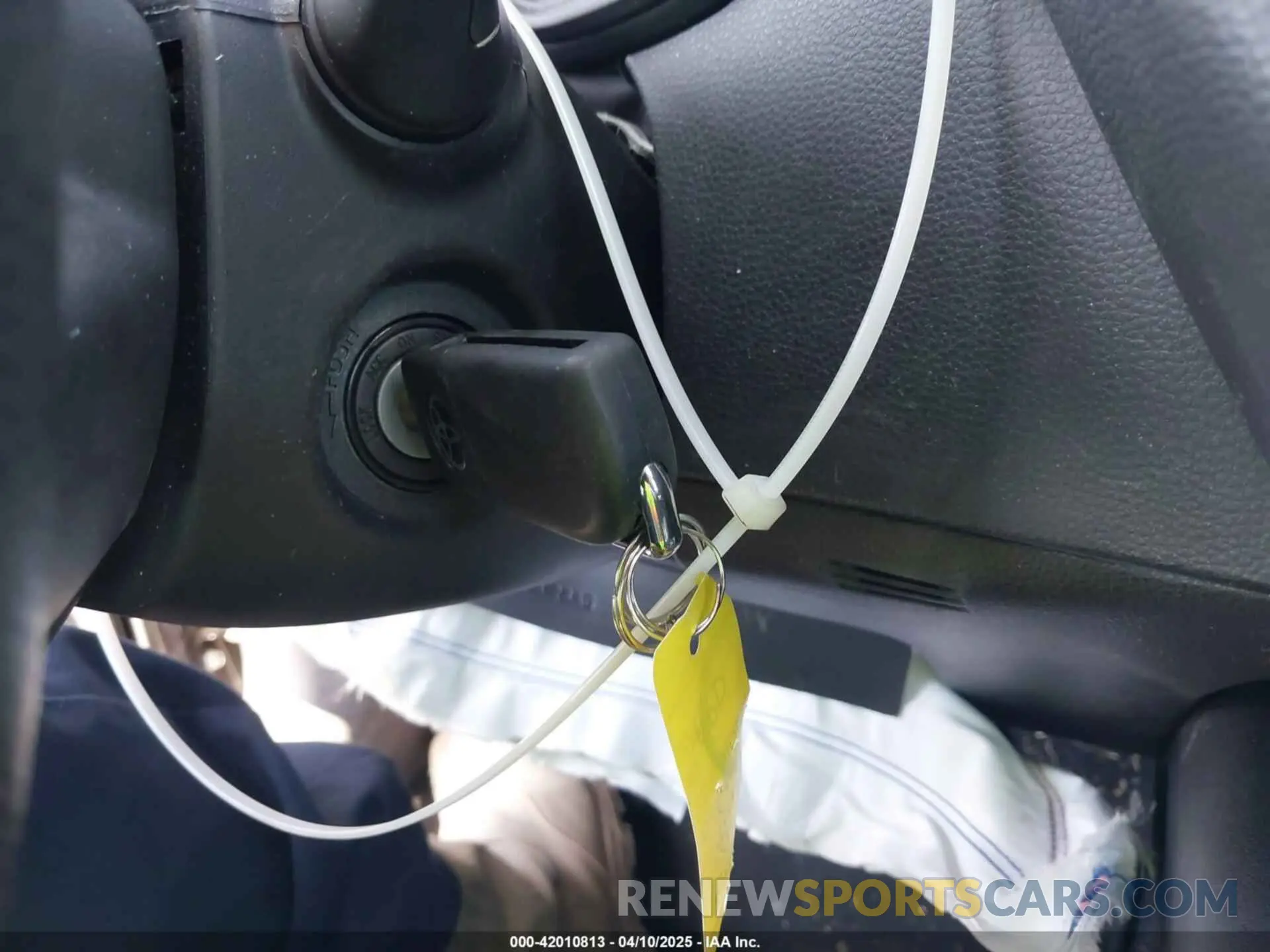 11 Photograph of a damaged car 5YFB4MDE2PP025895 TOYOTA COROLLA 2023