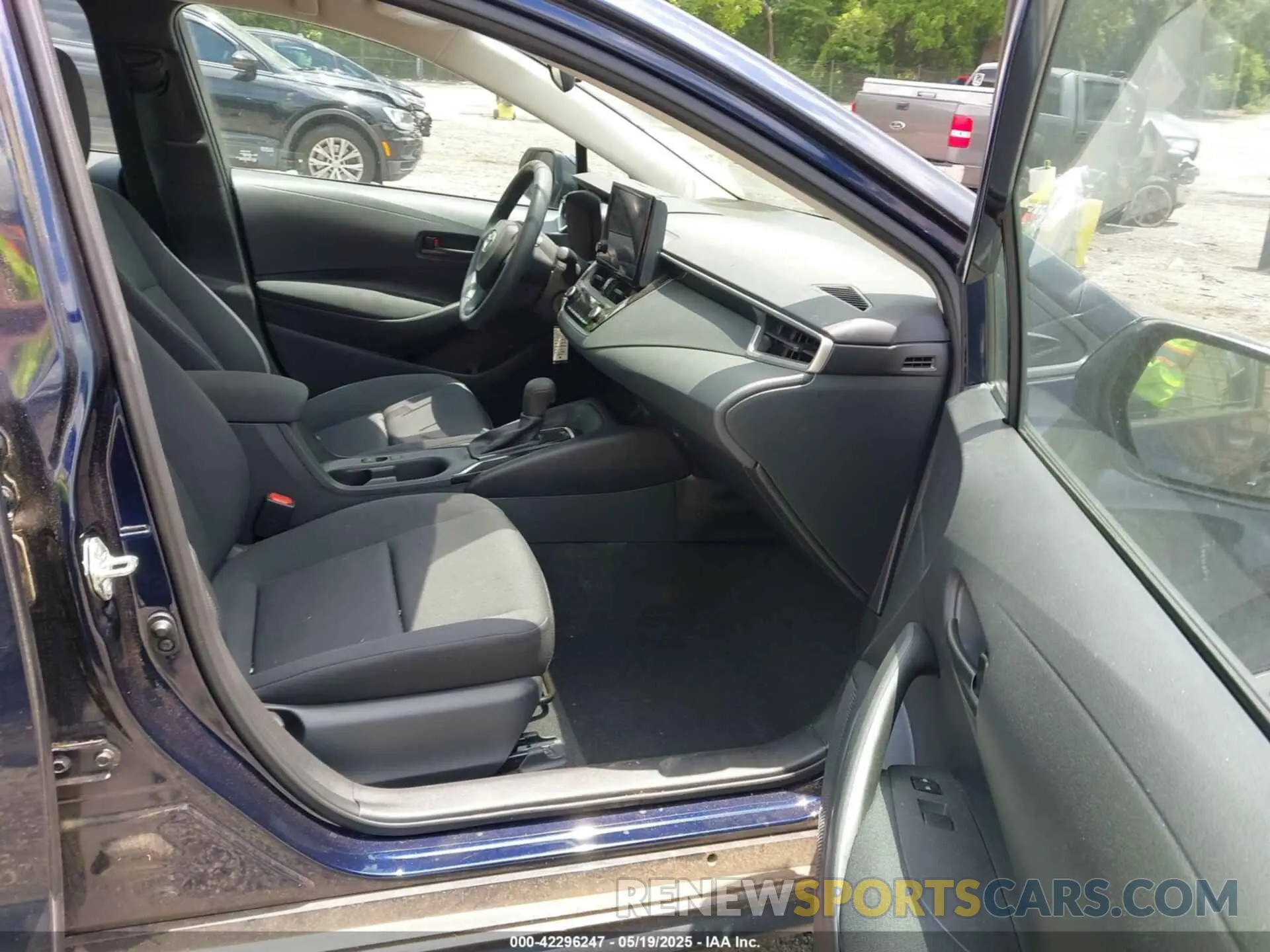 5 Photograph of a damaged car 5YFB4MDE2PP036735 TOYOTA COROLLA 2023