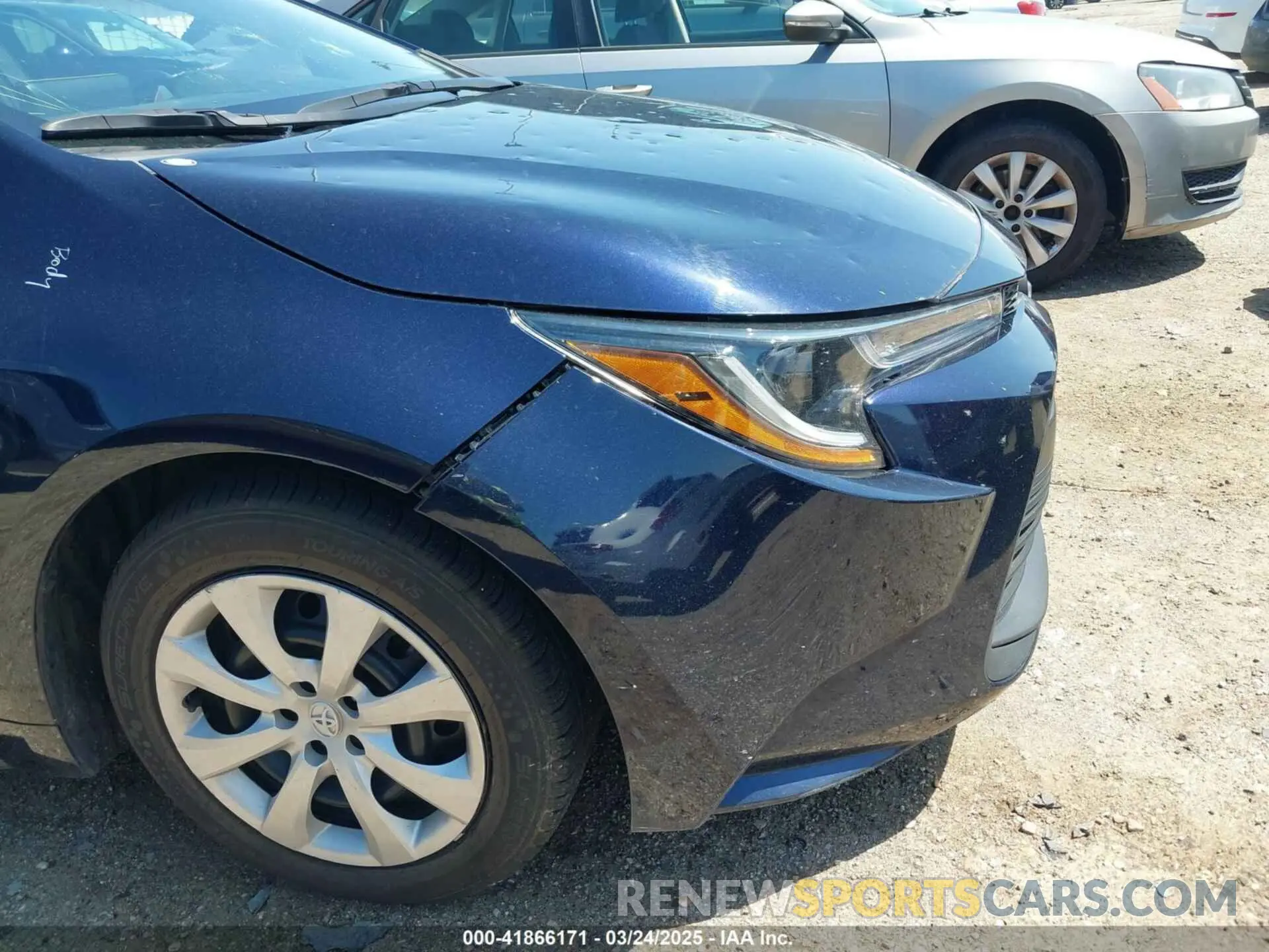 17 Photograph of a damaged car 5YFB4MDE2PP048965 TOYOTA COROLLA 2023