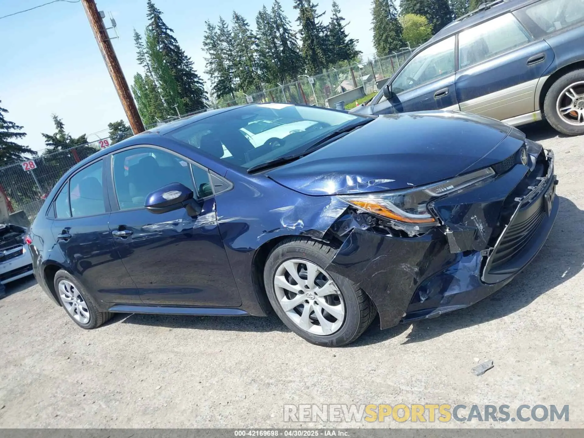 13 Photograph of a damaged car 5YFB4MDE2PP052532 TOYOTA COROLLA 2023