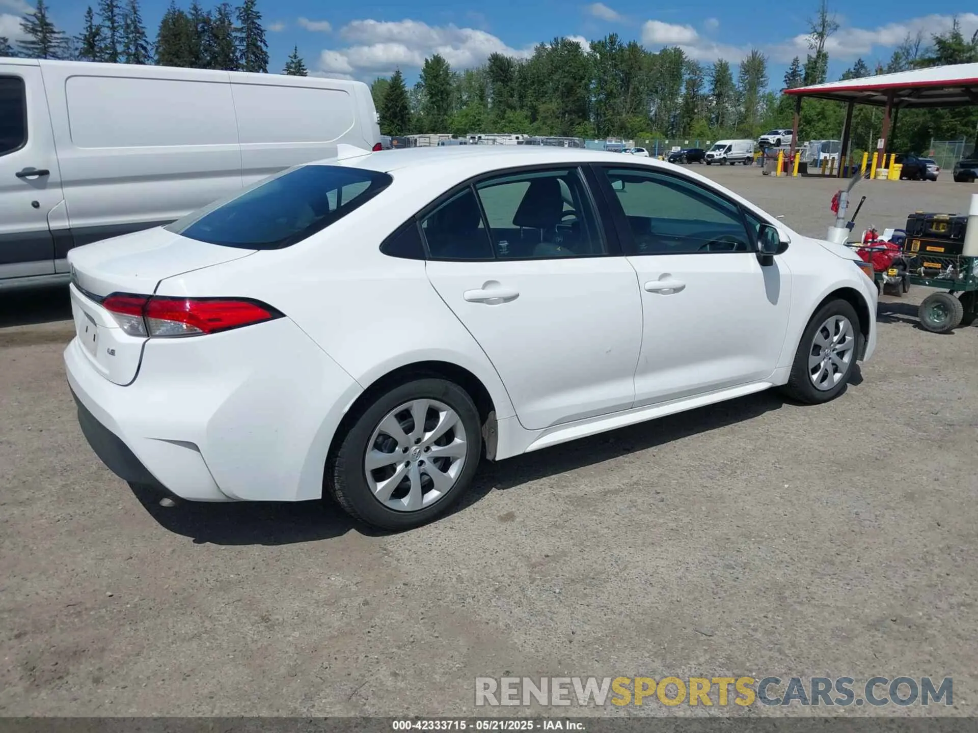 4 Photograph of a damaged car 5YFB4MDE2PP054717 TOYOTA COROLLA 2023