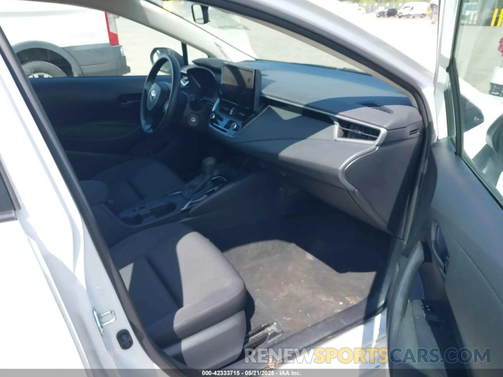 5 Photograph of a damaged car 5YFB4MDE2PP054717 TOYOTA COROLLA 2023