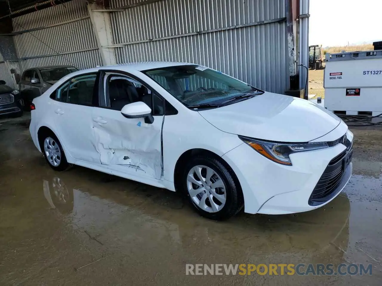 4 Photograph of a damaged car 5YFB4MDE3PP034282 TOYOTA COROLLA 2023
