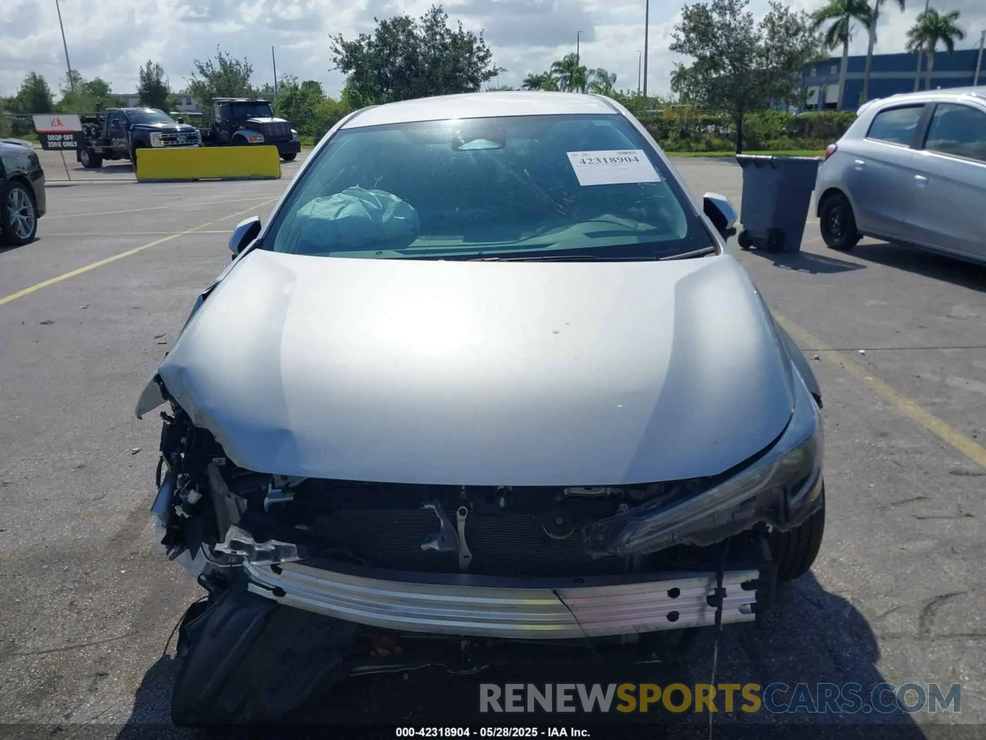 13 Photograph of a damaged car 5YFB4MDE3PP044780 TOYOTA COROLLA 2023