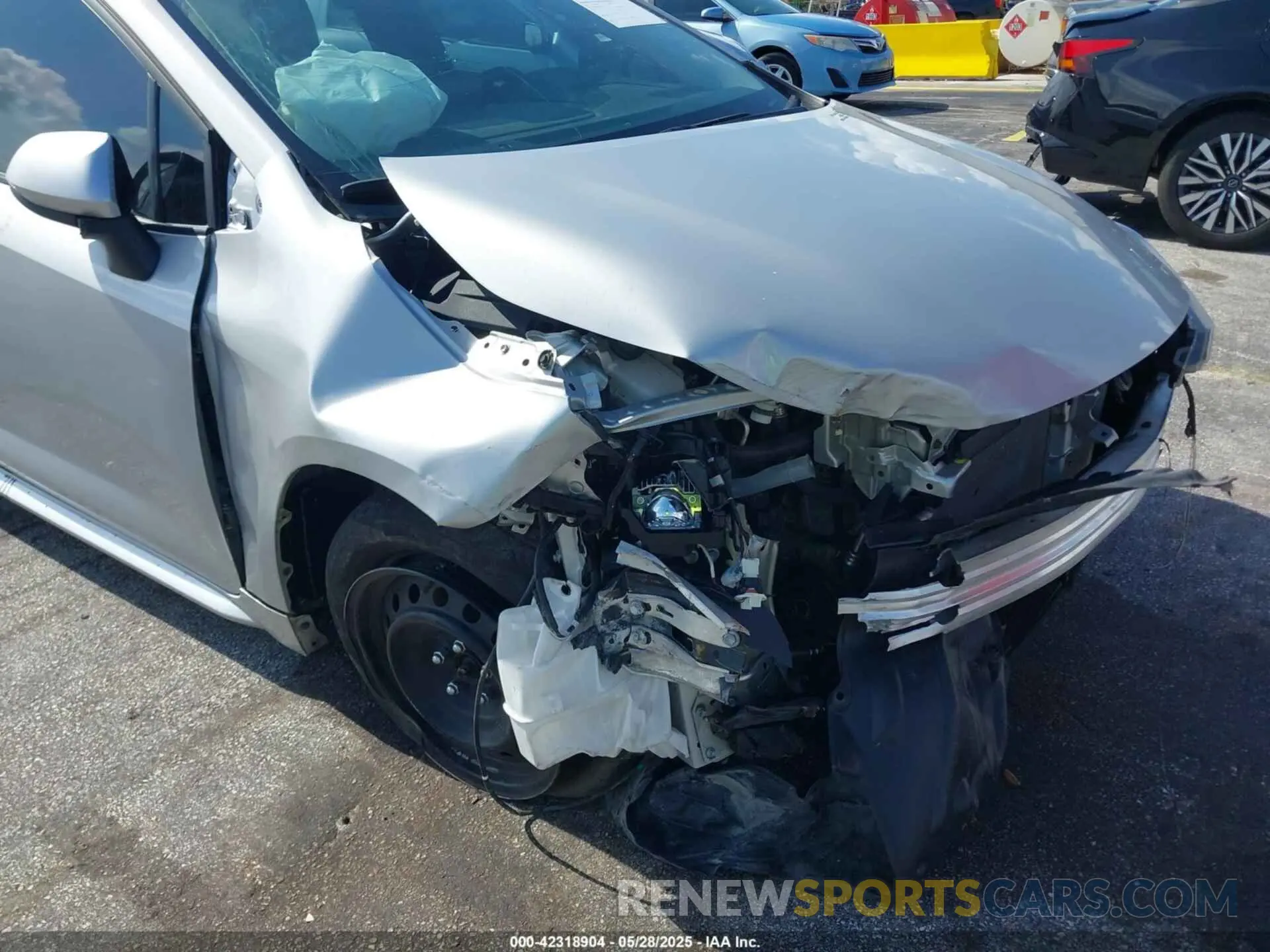 6 Photograph of a damaged car 5YFB4MDE3PP044780 TOYOTA COROLLA 2023