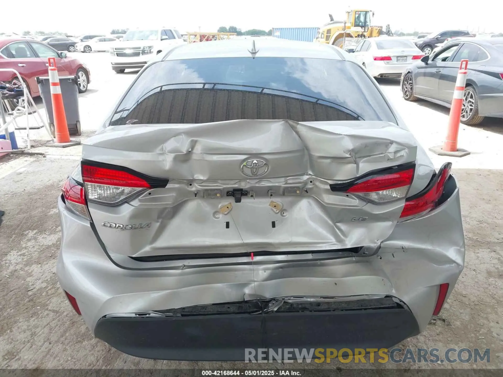 16 Photograph of a damaged car 5YFB4MDE3PP053057 TOYOTA COROLLA 2023