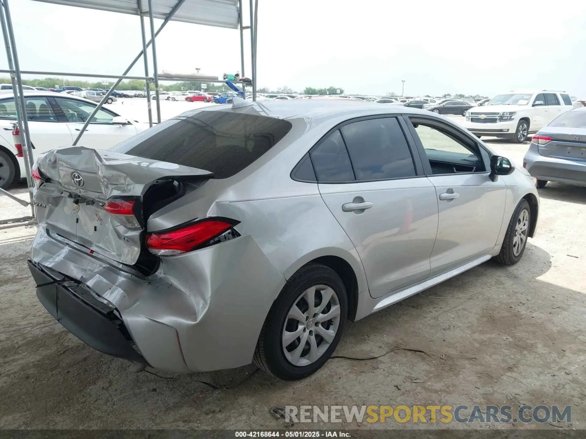 4 Photograph of a damaged car 5YFB4MDE3PP053057 TOYOTA COROLLA 2023