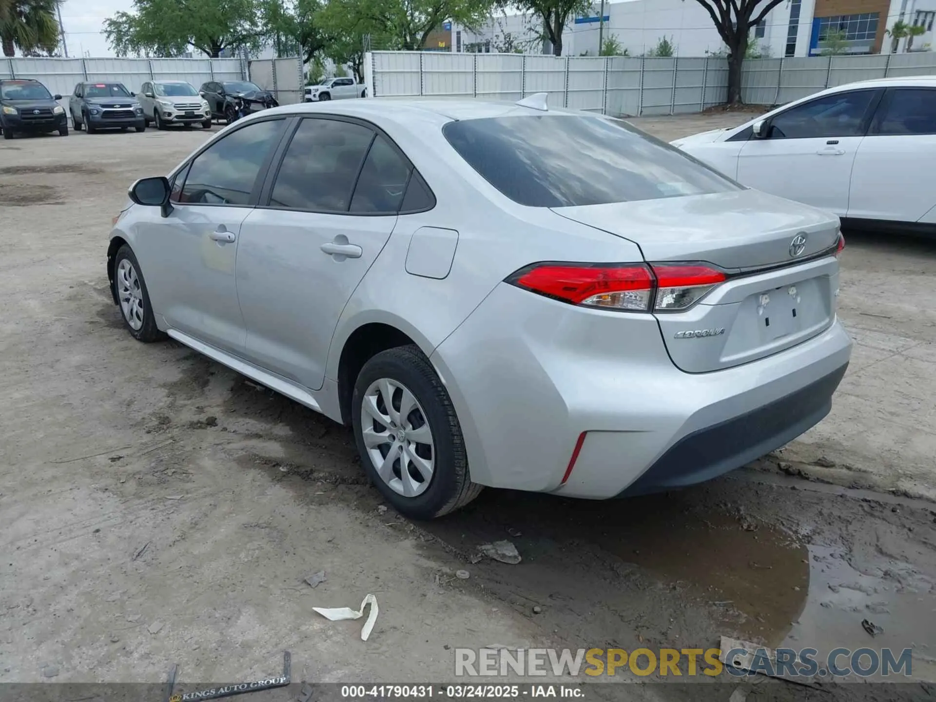 3 Photograph of a damaged car 5YFB4MDE3PP060994 TOYOTA COROLLA 2023