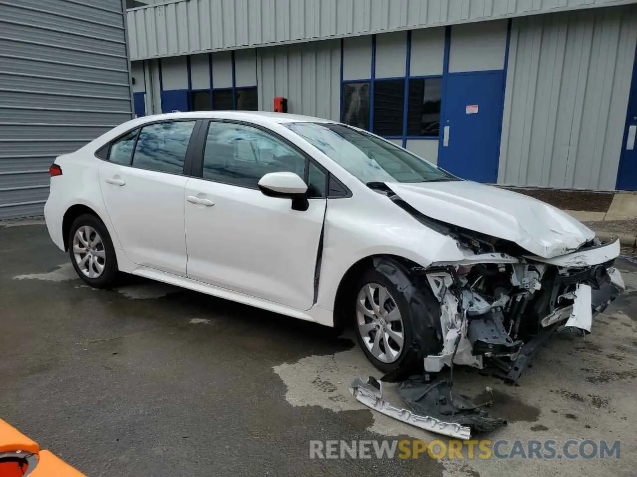 4 Photograph of a damaged car 5YFB4MDE3PP067282 TOYOTA COROLLA 2023