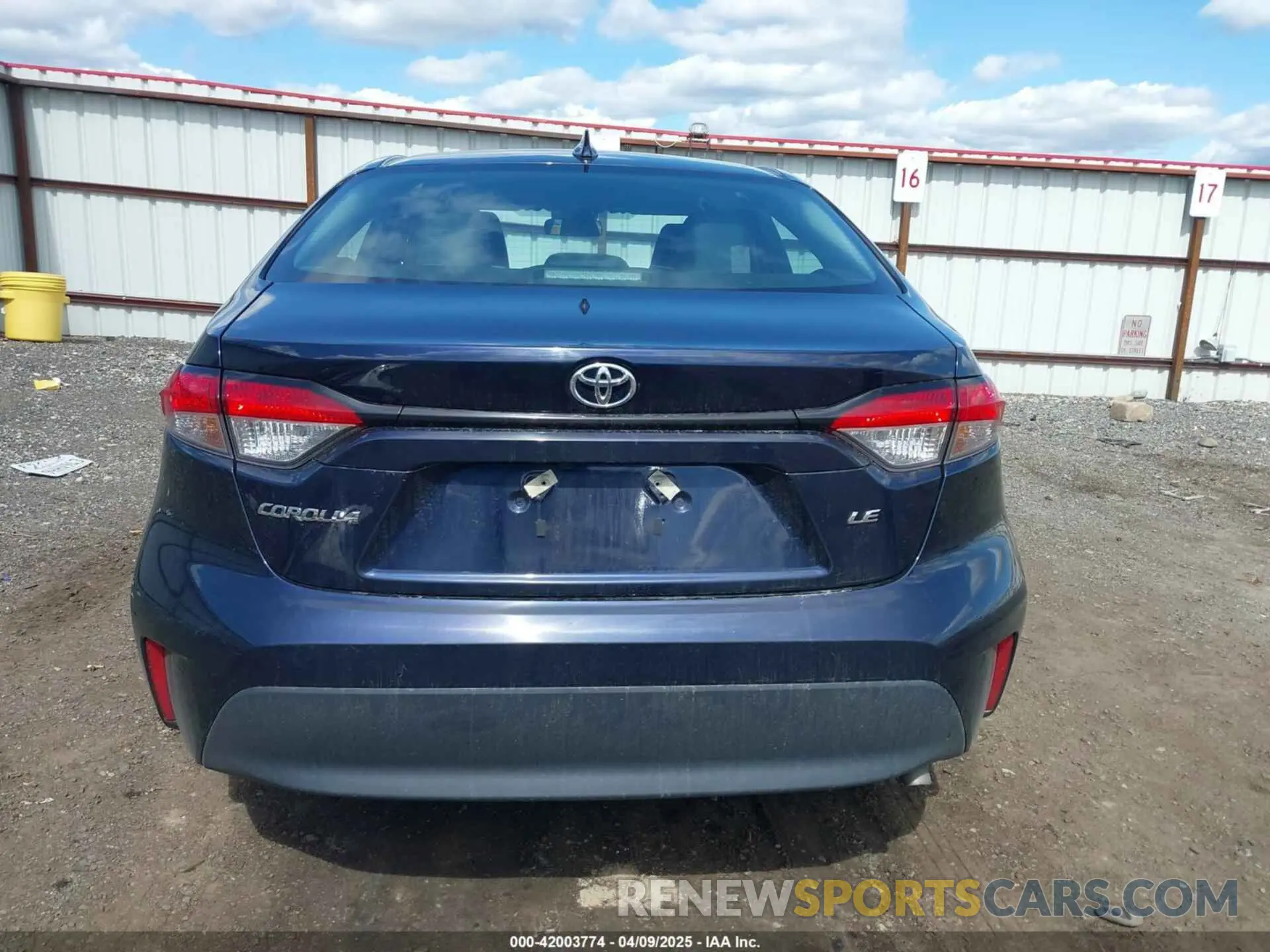 17 Photograph of a damaged car 5YFB4MDE3PP068965 TOYOTA COROLLA 2023