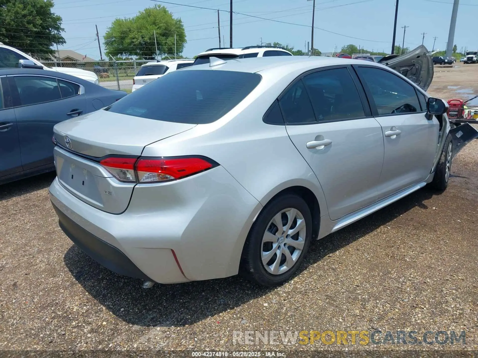 4 Photograph of a damaged car 5YFB4MDE3PP077892 TOYOTA COROLLA 2023