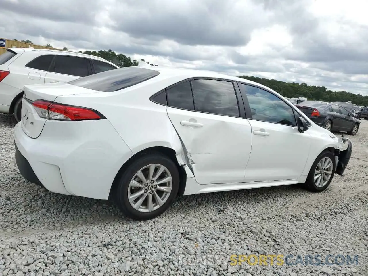 3 Photograph of a damaged car 5YFB4MDE4PP006863 TOYOTA COROLLA 2023