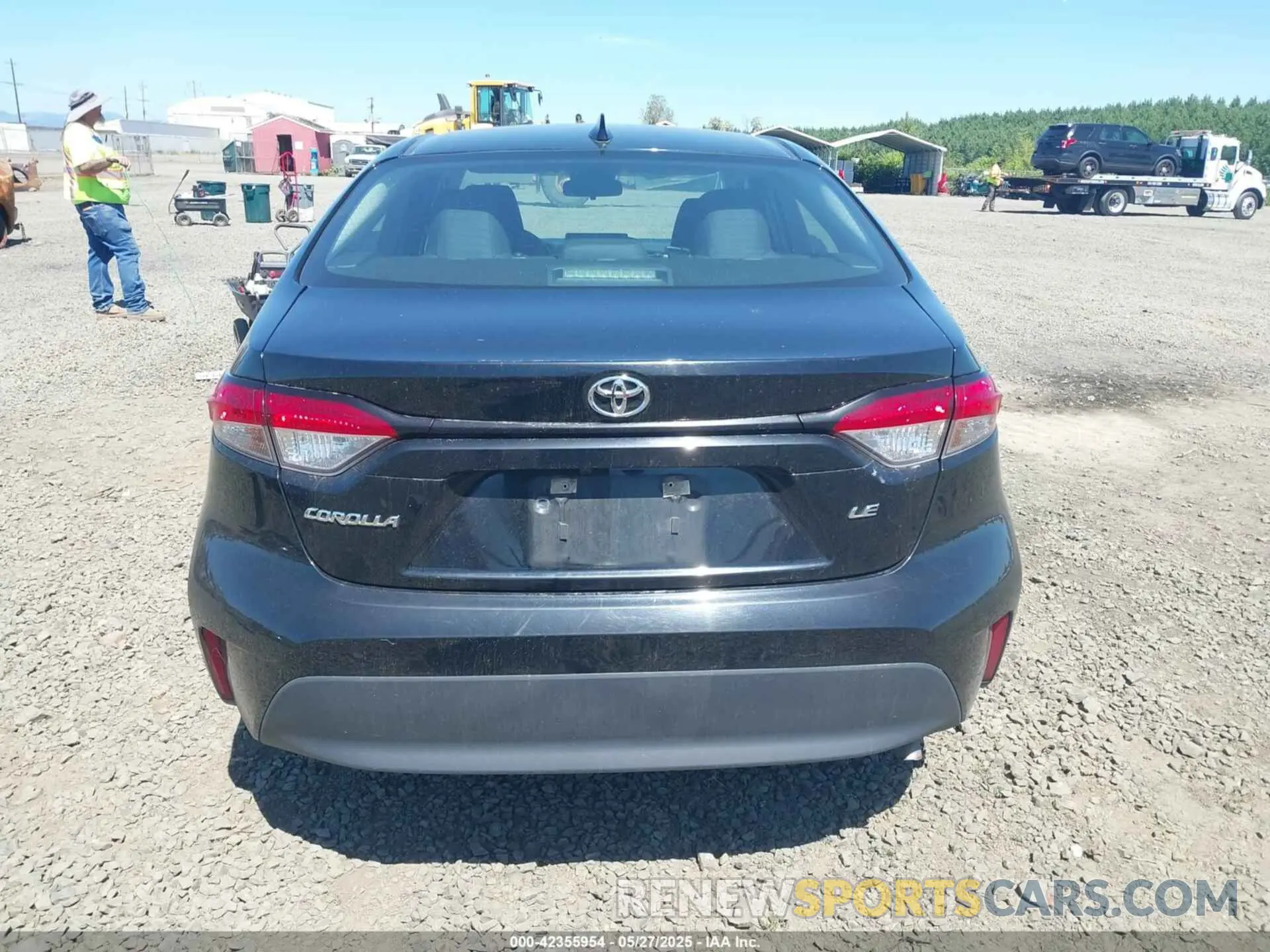 17 Photograph of a damaged car 5YFB4MDE4PP022609 TOYOTA COROLLA 2023