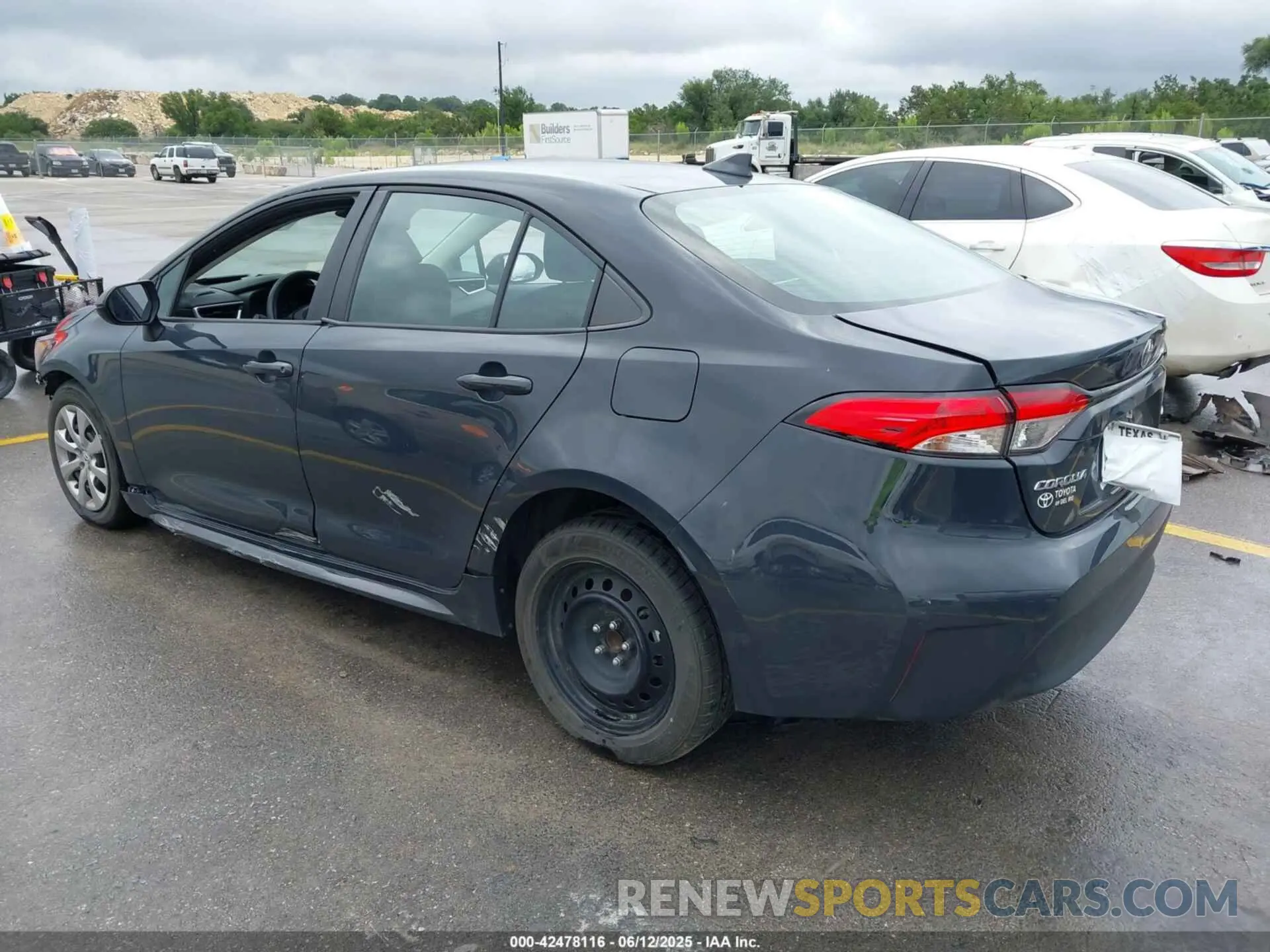 3 Photograph of a damaged car 5YFB4MDE4PP025719 TOYOTA COROLLA 2023