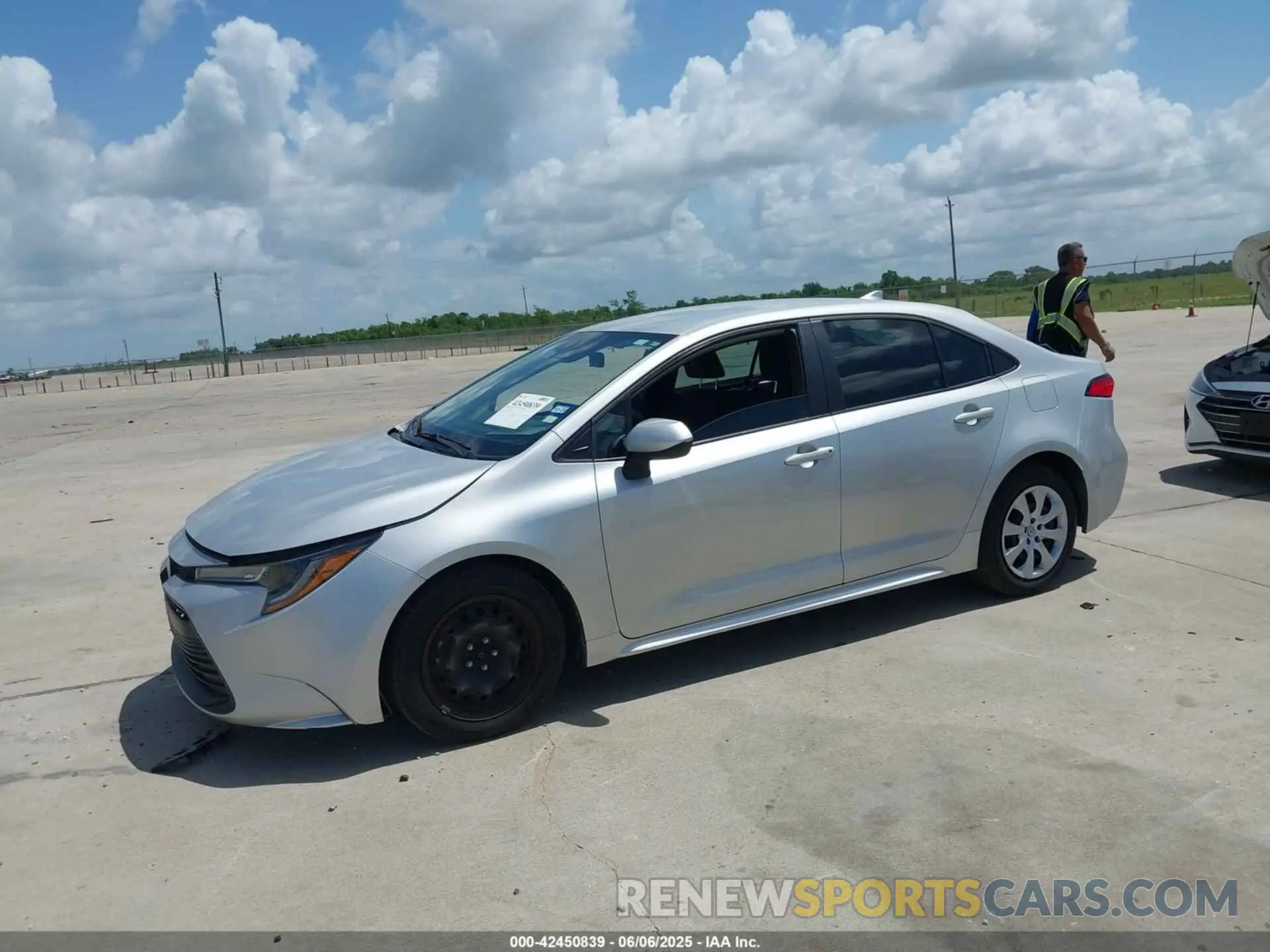 2 Photograph of a damaged car 5YFB4MDE4PP047333 TOYOTA COROLLA 2023