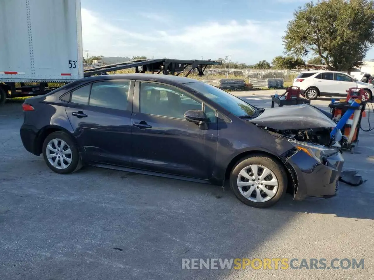 4 Photograph of a damaged car 5YFB4MDE4PP054055 TOYOTA COROLLA 2023