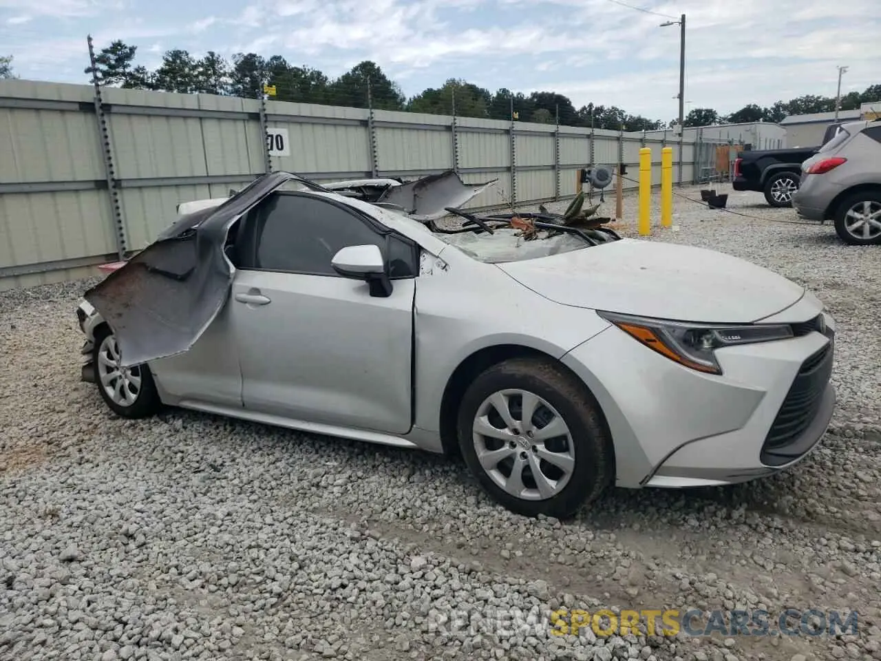 4 Photograph of a damaged car 5YFB4MDE4PP078775 TOYOTA COROLLA 2023