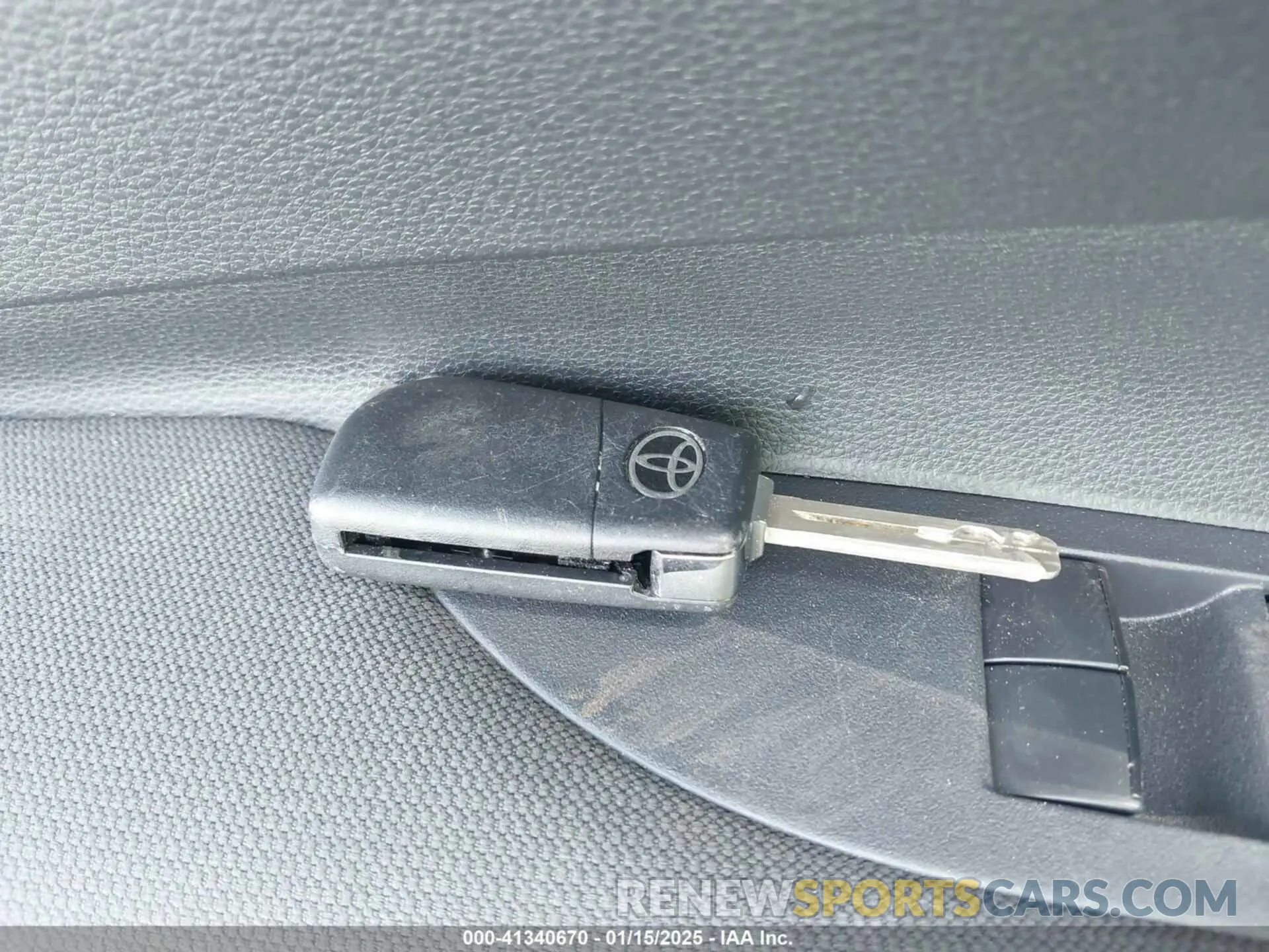 11 Photograph of a damaged car 5YFB4MDE4PP078873 TOYOTA COROLLA 2023