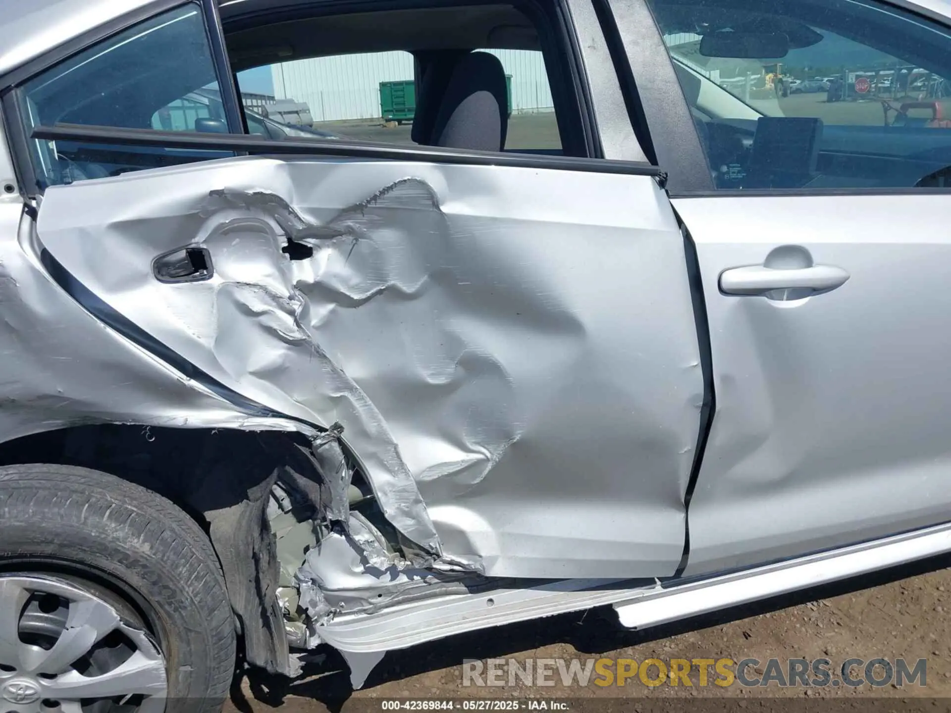 12 Photograph of a damaged car 5YFB4MDE5PP012753 TOYOTA COROLLA 2023