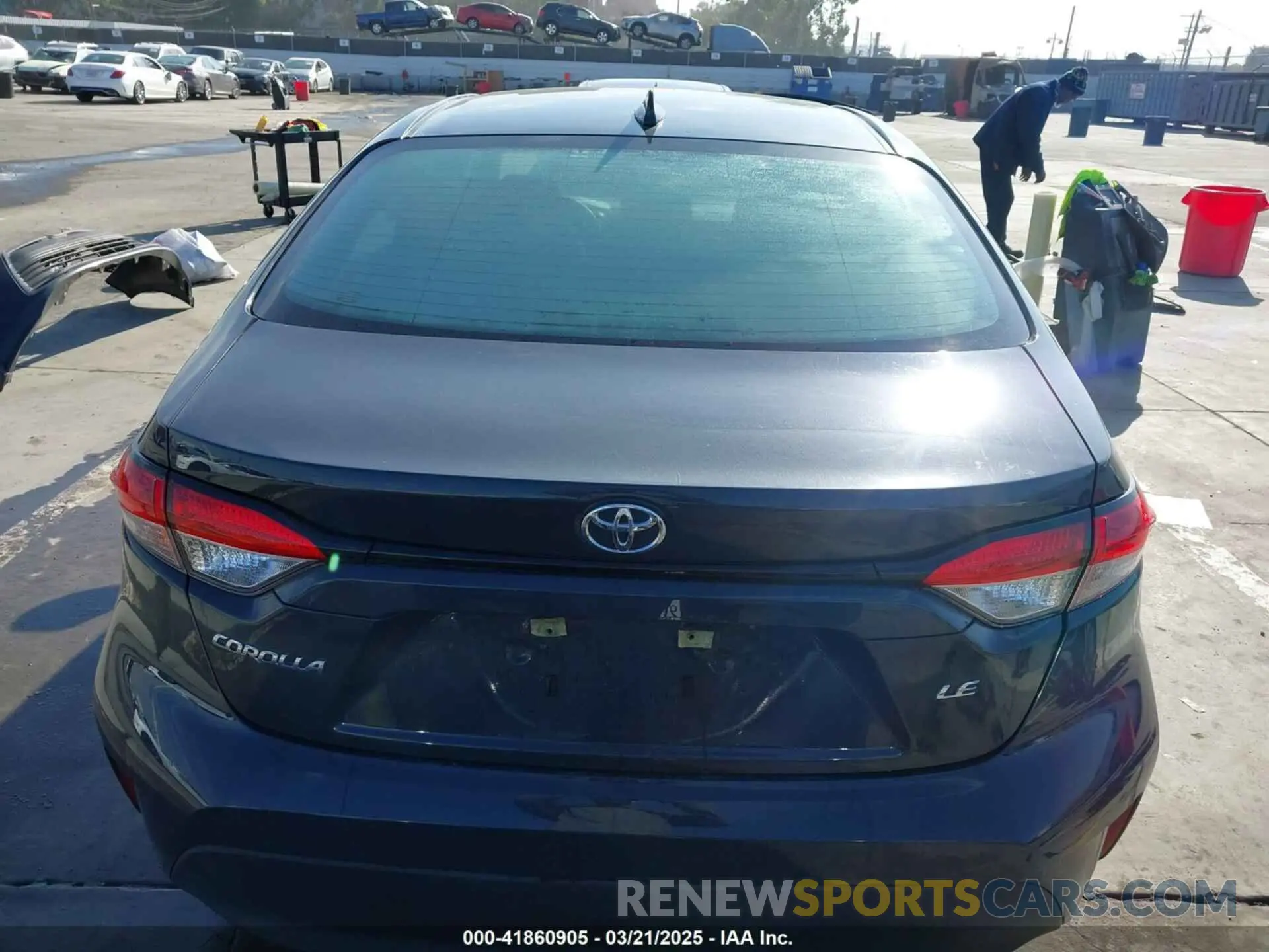 17 Photograph of a damaged car 5YFB4MDE5PP014910 TOYOTA COROLLA 2023