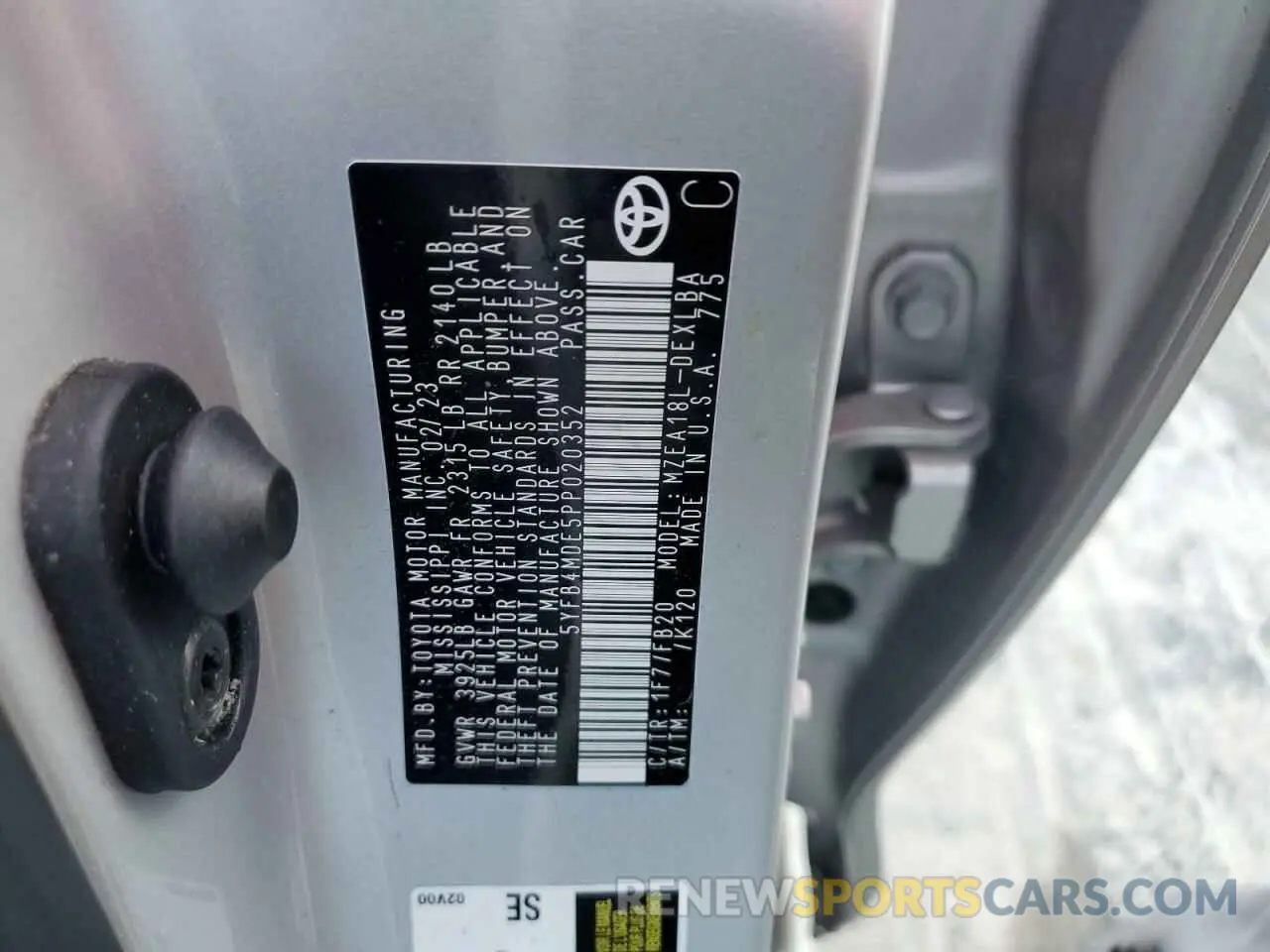 12 Photograph of a damaged car 5YFB4MDE5PP020352 TOYOTA COROLLA 2023