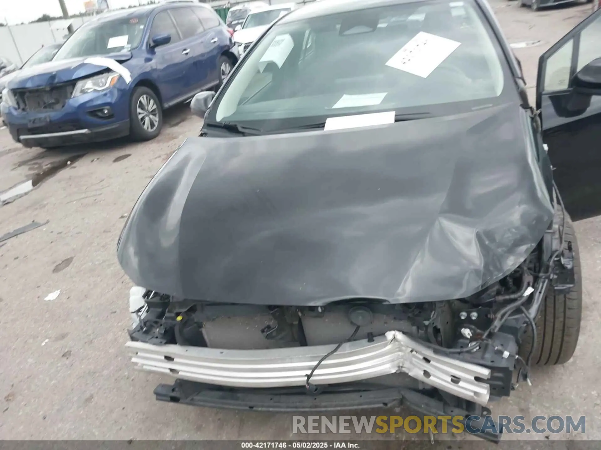 10 Photograph of a damaged car 5YFB4MDE5PP033635 TOYOTA COROLLA 2023