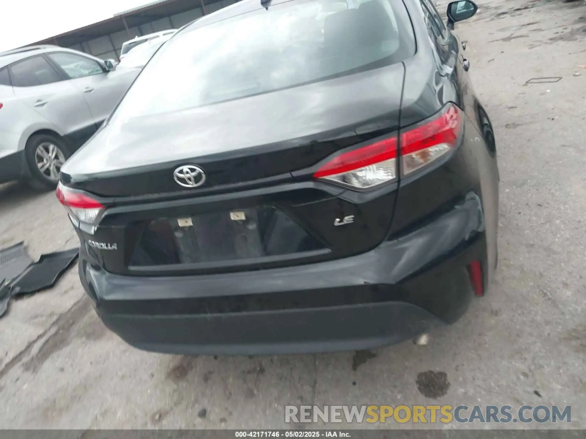 16 Photograph of a damaged car 5YFB4MDE5PP033635 TOYOTA COROLLA 2023