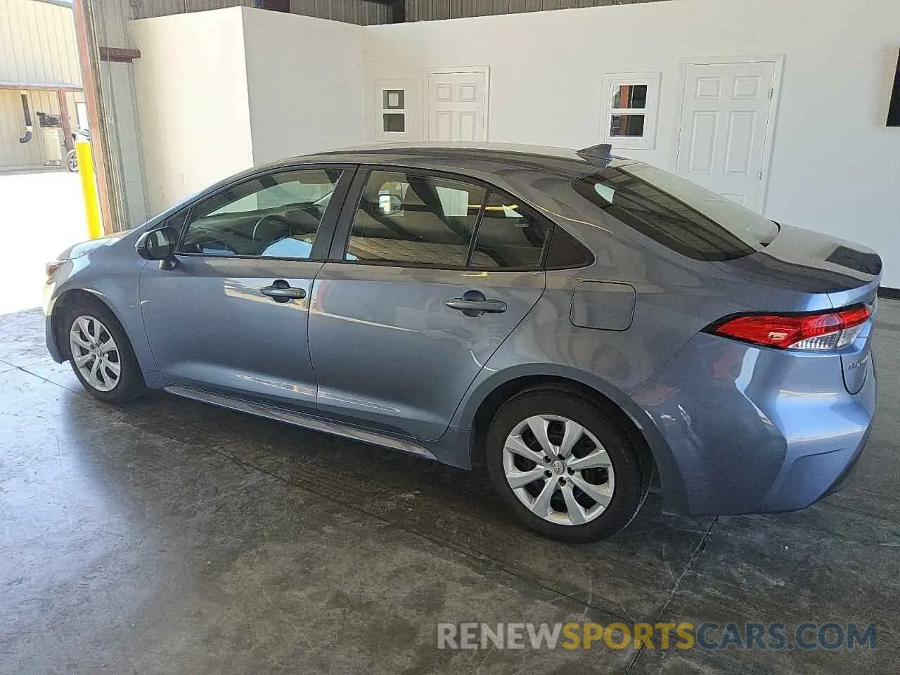 2 Photograph of a damaged car 5YFB4MDE5PP063167 TOYOTA COROLLA 2023