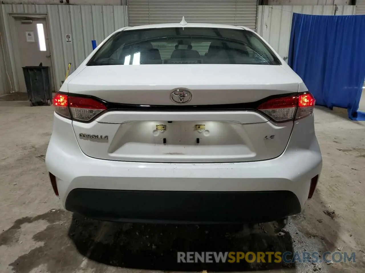 6 Photograph of a damaged car 5YFB4MDE6PP031585 TOYOTA COROLLA 2023