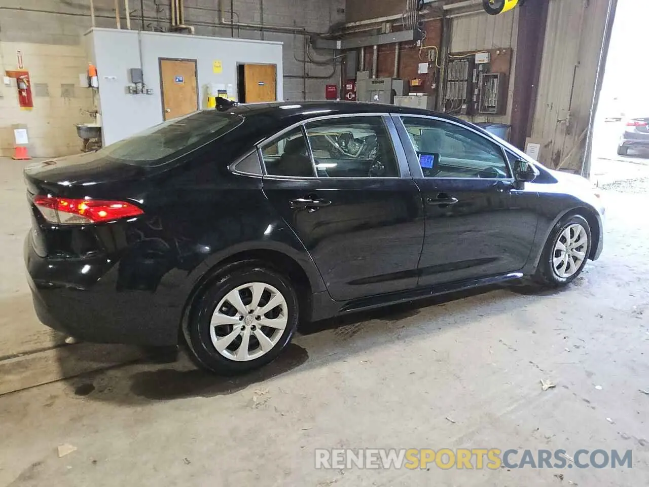 3 Photograph of a damaged car 5YFB4MDE6PP032705 TOYOTA COROLLA 2023