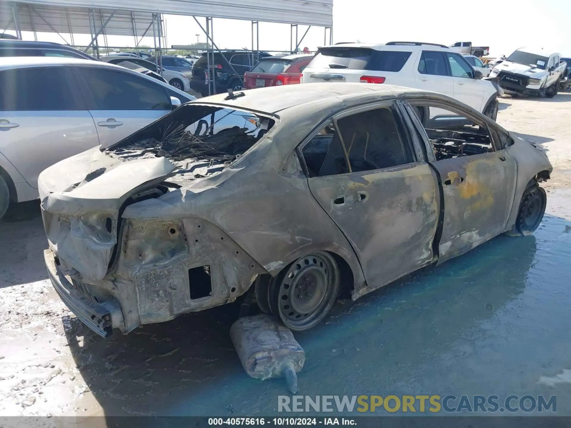 4 Photograph of a damaged car 5YFB4MDE6PP043154 TOYOTA COROLLA 2023