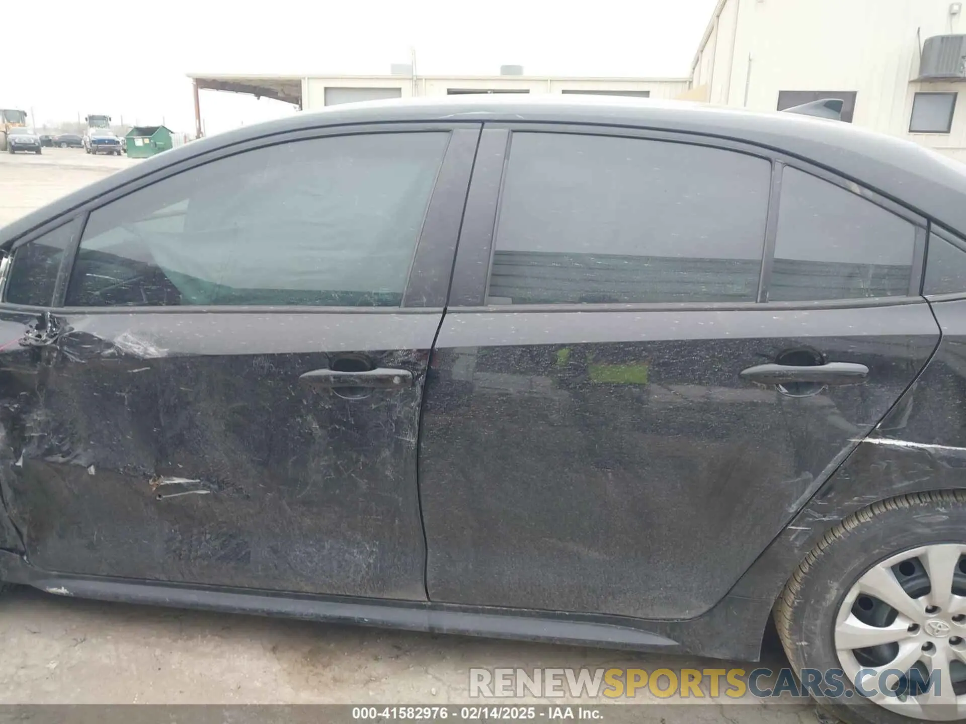 14 Photograph of a damaged car 5YFB4MDE7PP041395 TOYOTA COROLLA 2023