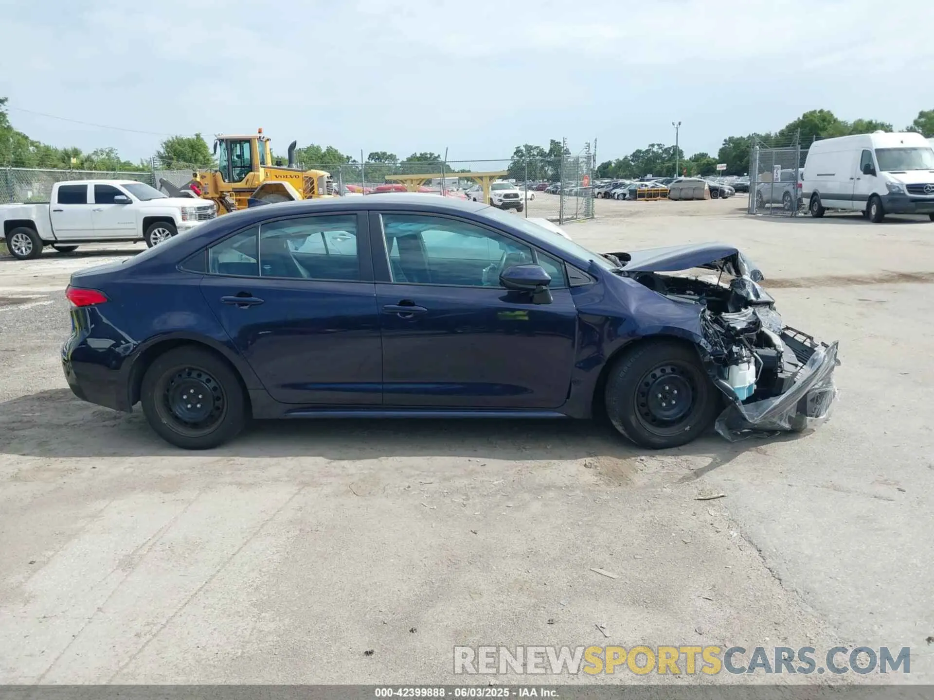 13 Photograph of a damaged car 5YFB4MDE7PP046435 TOYOTA COROLLA 2023