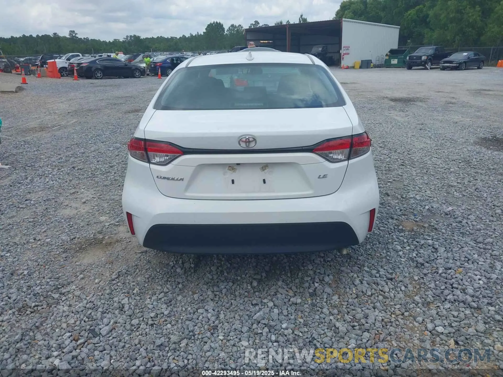 16 Photograph of a damaged car 5YFB4MDE7PP052798 TOYOTA COROLLA 2023
