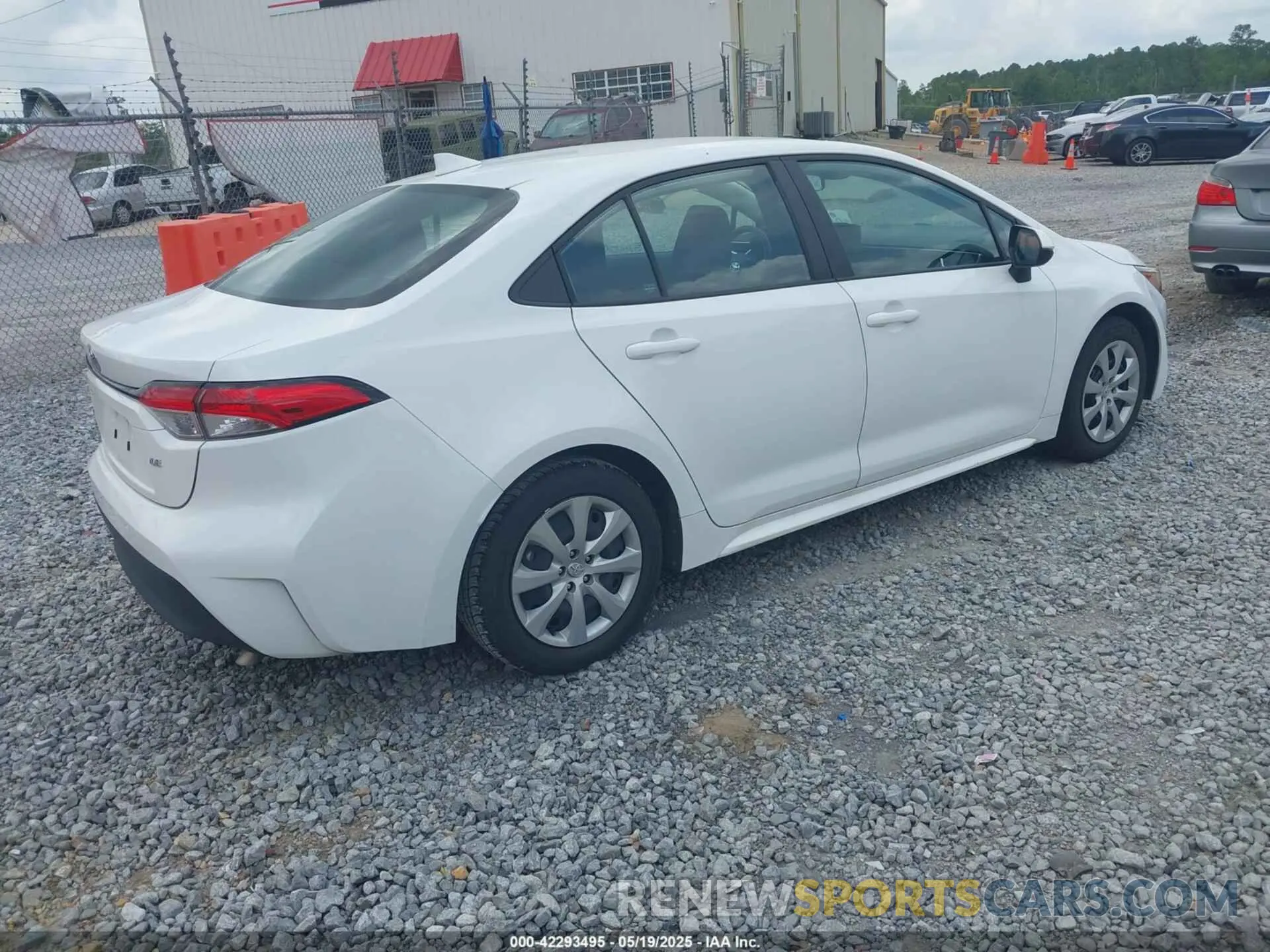 4 Photograph of a damaged car 5YFB4MDE7PP052798 TOYOTA COROLLA 2023