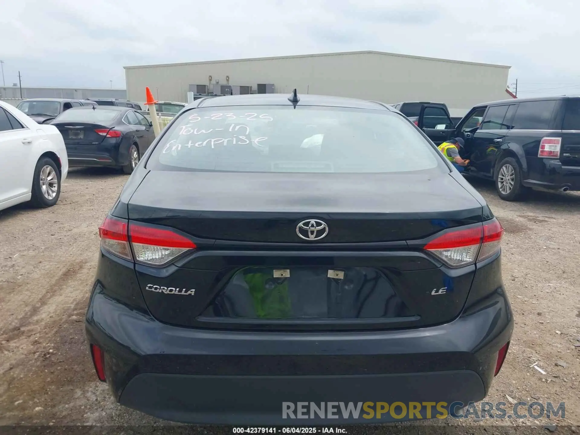 17 Photograph of a damaged car 5YFB4MDE7PP060545 TOYOTA COROLLA 2023