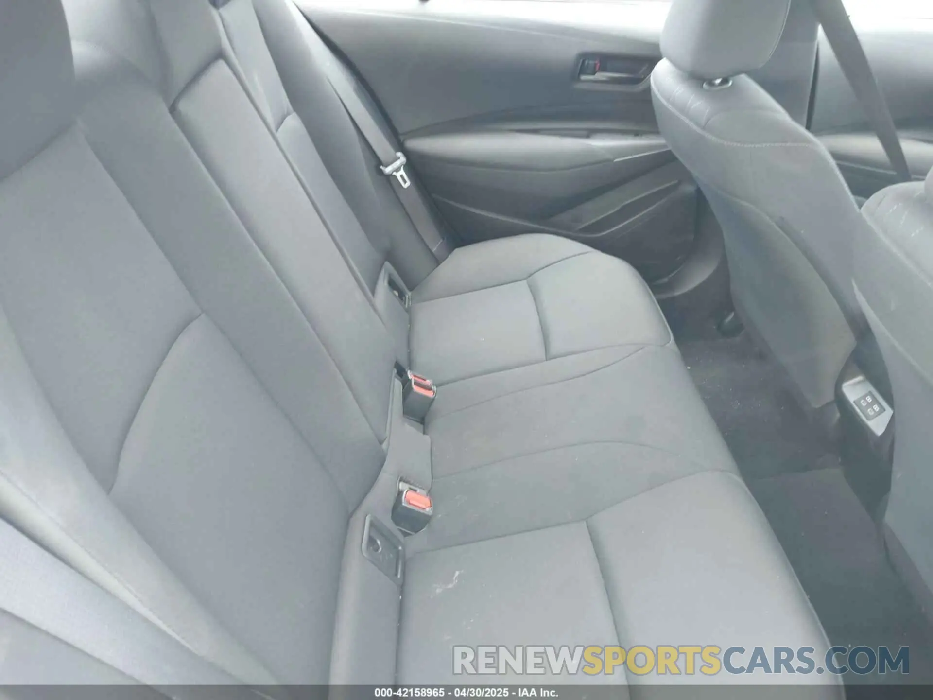 8 Photograph of a damaged car 5YFB4MDE7PP068547 TOYOTA COROLLA 2023