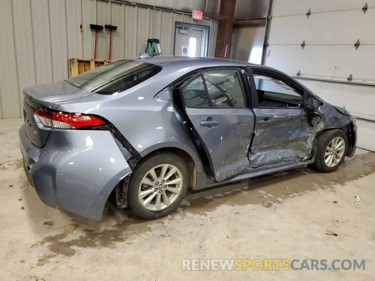 3 Photograph of a damaged car 5YFB4MDE8PP024668 TOYOTA COROLLA 2023