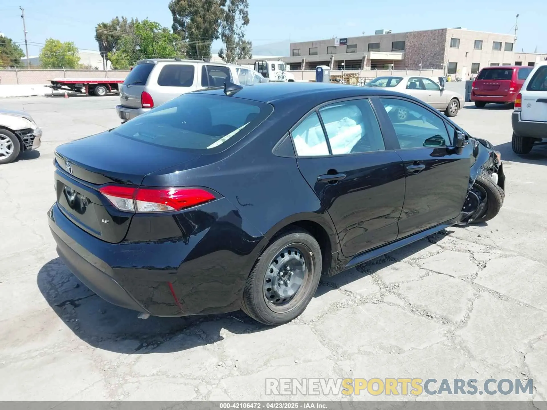 4 Photograph of a damaged car 5YFB4MDE8PP025125 TOYOTA COROLLA 2023
