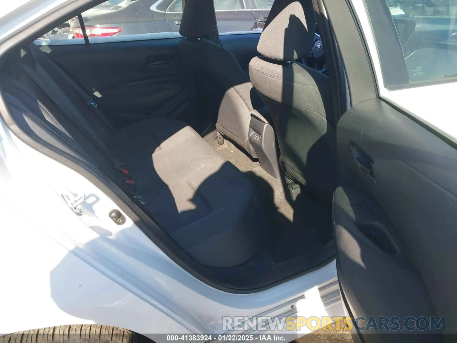 8 Photograph of a damaged car 5YFB4MDE8PP029613 TOYOTA COROLLA 2023