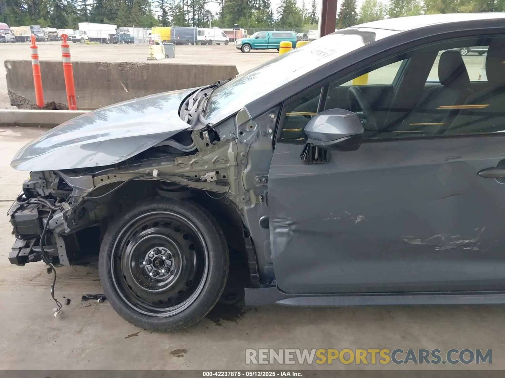 6 Photograph of a damaged car 5YFB4MDE8PP042068 TOYOTA COROLLA 2023