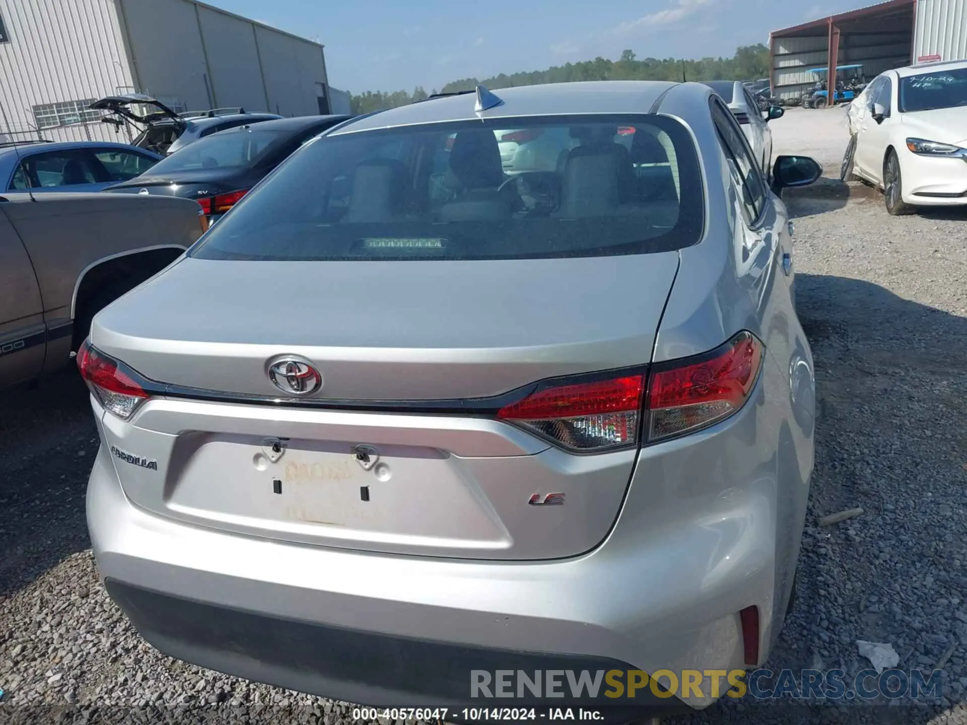 17 Photograph of a damaged car 5YFB4MDE8PP059811 TOYOTA COROLLA 2023