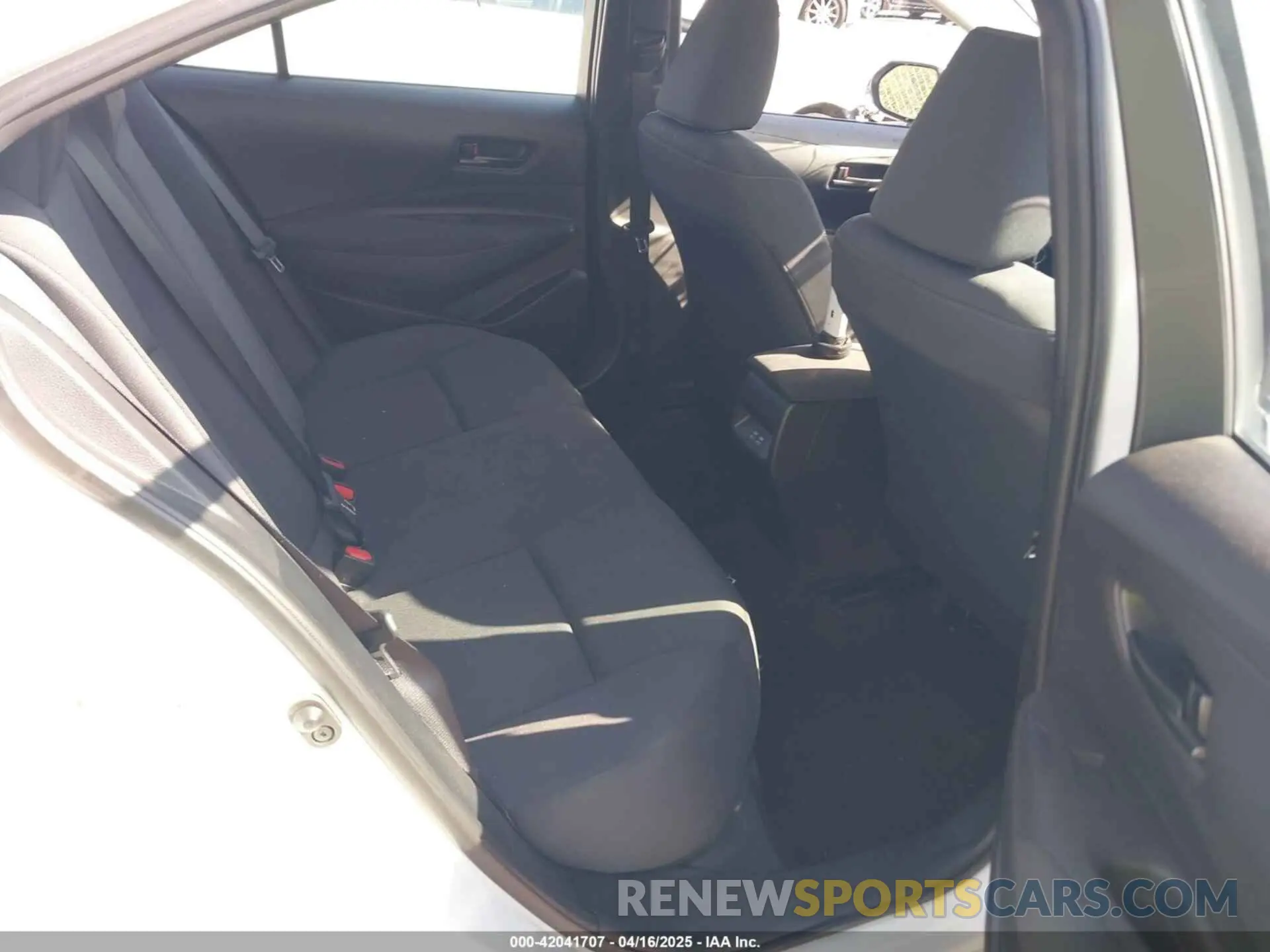 8 Photograph of a damaged car 5YFB4MDE8PP069156 TOYOTA COROLLA 2023