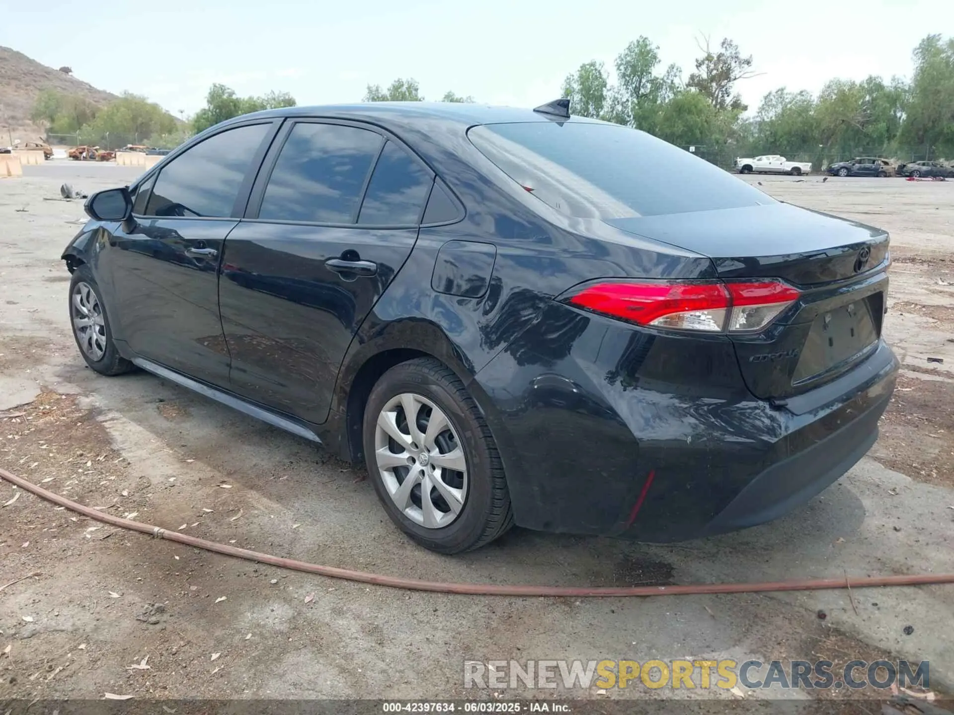 3 Photograph of a damaged car 5YFB4MDE8PP069903 TOYOTA COROLLA 2023