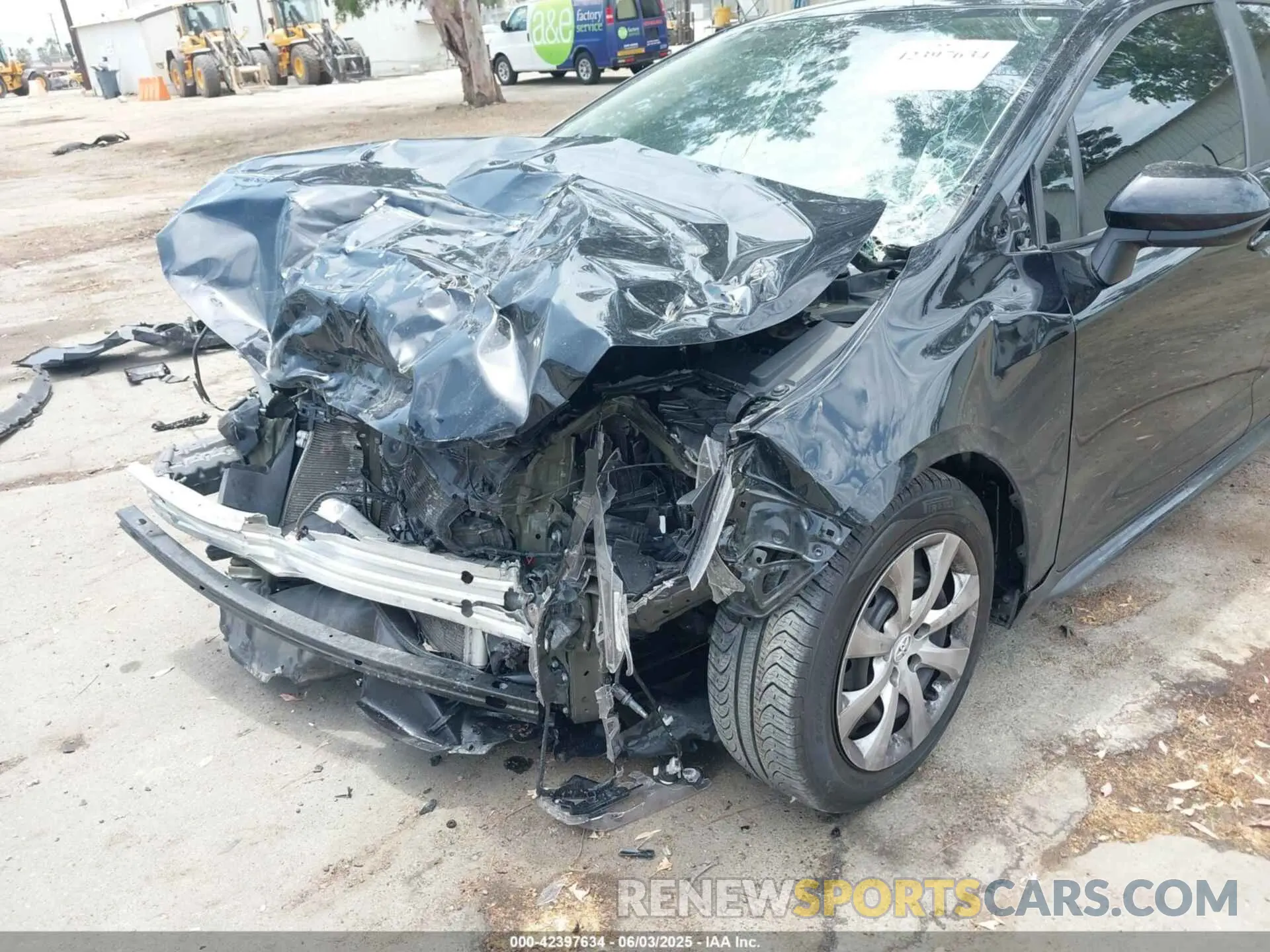 6 Photograph of a damaged car 5YFB4MDE8PP069903 TOYOTA COROLLA 2023