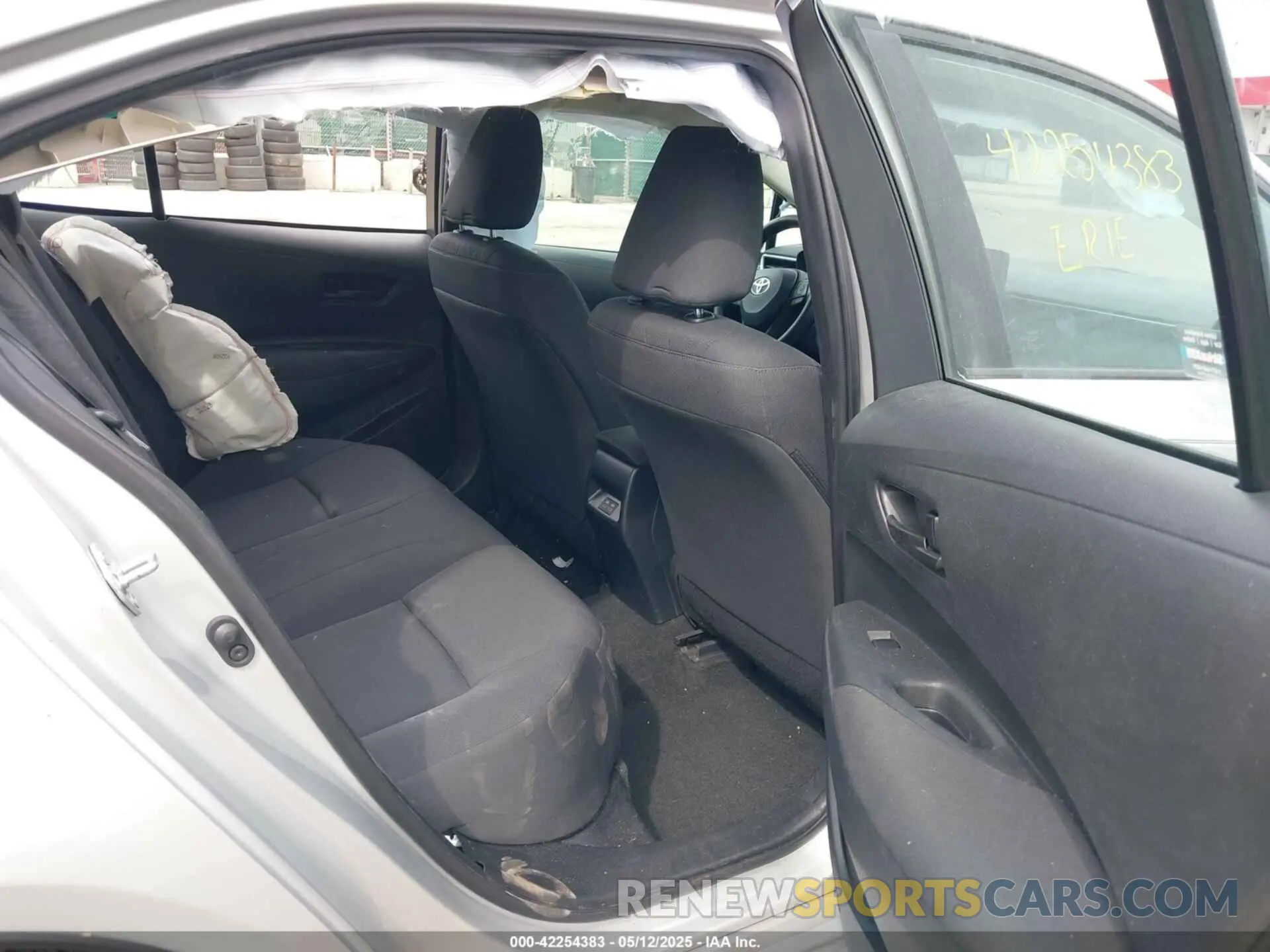 8 Photograph of a damaged car 5YFB4MDE9PP013954 TOYOTA COROLLA 2023