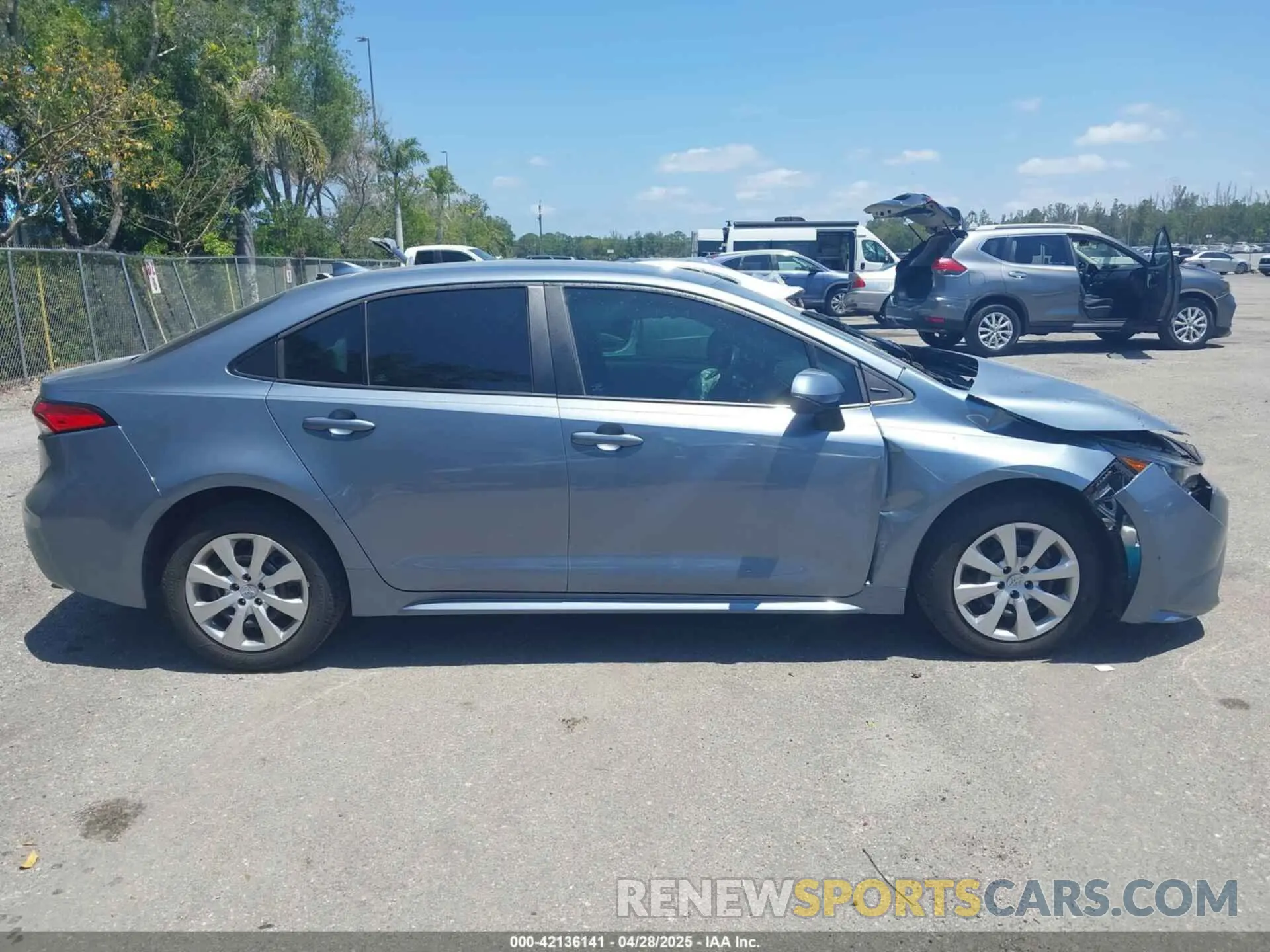 13 Photograph of a damaged car 5YFB4MDE9PP016692 TOYOTA COROLLA 2023